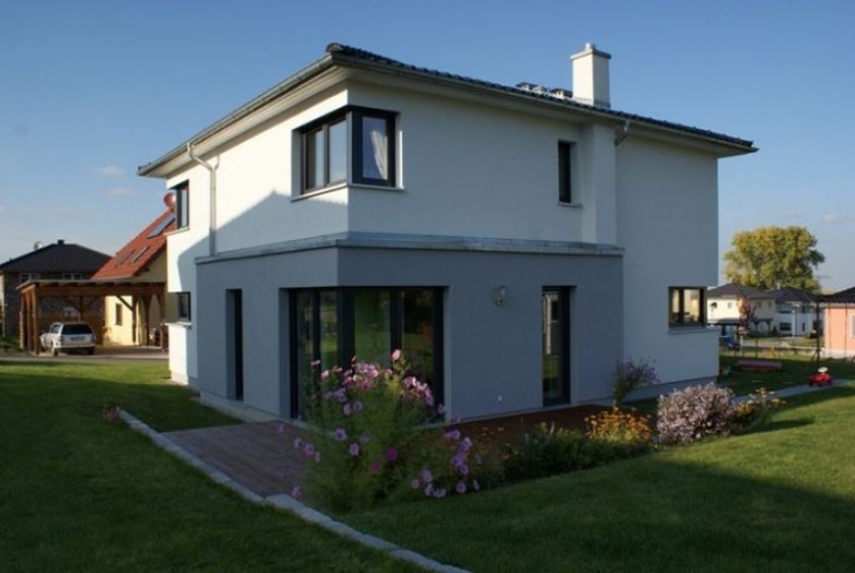 schicke-villa-mit-modernen-anbau5